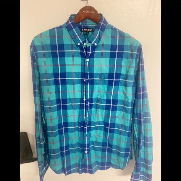 Express Button up - Picture 1 of 3